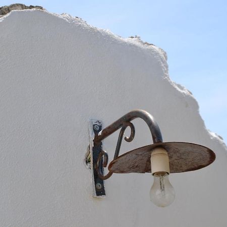 Гостевой дом Trullo Piccola Contrada Локоротондо Экстерьер фото